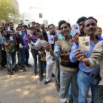 सुबह 11 बजे तक 21 फीसद वोटिंग, कई जगहों पर मतदाताओं की लंबी कतार