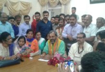 हाईवे व रिहायशी इलाकों में मुर्गा व बकरे काटने की दुकानों को तत्काल बंद कराया जाय :सुनील भराला