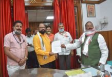 मंत्री ने पत्रकारों से कहा, आप के लिए मुख्यमंत्री से बात करुंगा