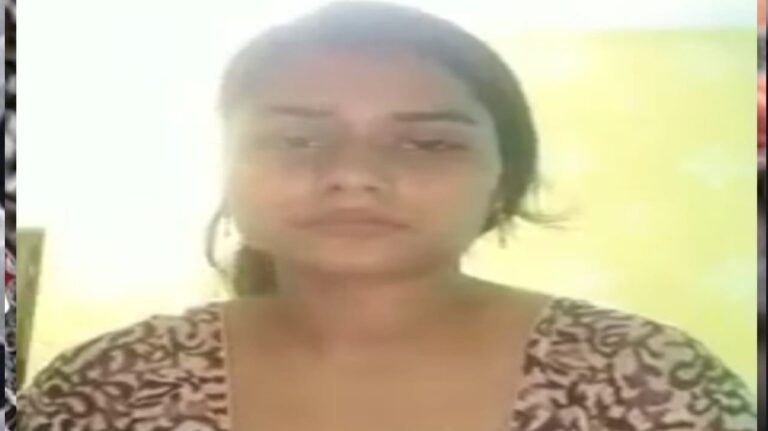 रोते हुए लड़की ने कहा, सॉरी पापा मैंने आपकी बात नहीं मानी और फंदा बना कर पंखे से झूल गयी