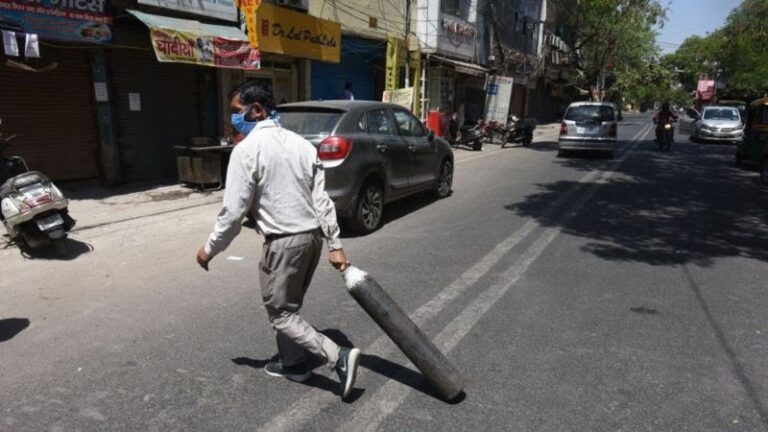 कोरोना की कहानी… वो जीना चाहती थीं वो सिर्फ इतना चाहती थीं कि कोई उन्हें बचा ले!