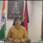 सरेराह पति ने पत्नी की हत्या की, डेढ़ घंटे बाद पहुंची पुलिस