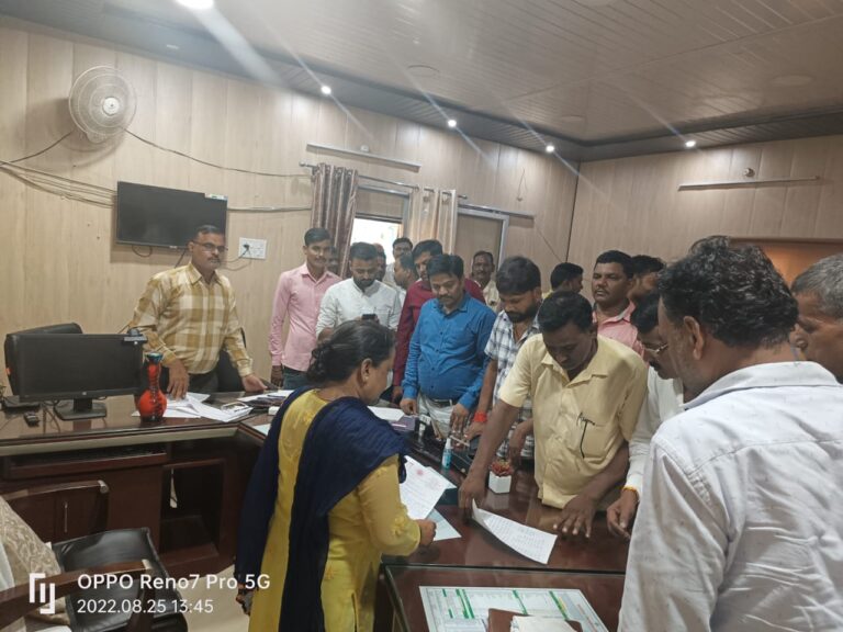 पंचायत सचिवों की मनमानी से ग्राम पंचायतों की व्यवस्थाएं ध्वस्त, प्रधान संघ ने ADO से शिकायत की