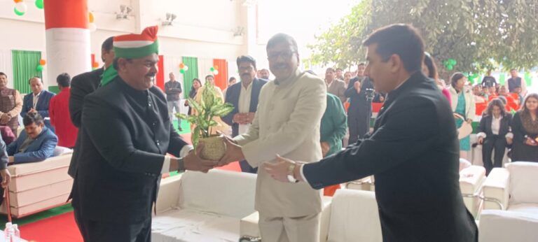Republic Day : राज्य पेयजल एवं स्वच्छता मिशन की झांकी ने जीता दूसरा पुरस्कार