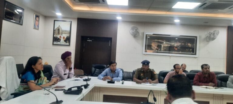 Commissioner of Lucknow का लखनऊ के चौराहों को खूबसूरत और जाम मुक्त करने के निर्देश