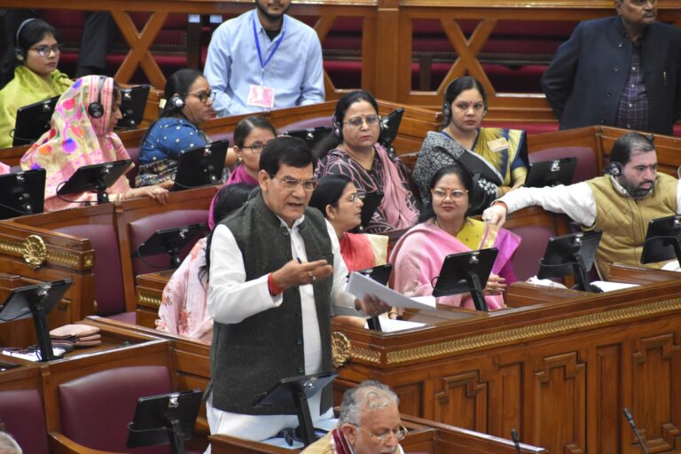 पहले महीनों नही बदले जाते थे ट्रांसफार्मर