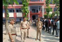 सिपाही भर्ती परीक्षा 2025 संपन्न, 24 फीसदी Candidates ने छोड़ी परीक्षा Police is Monitoring the sipahi bharti Parikshit 2025 outside the center