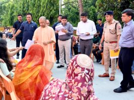 जनता दर्शन में CM Yogi Adityanath at Gorakhnath Temple, Gorakhpur